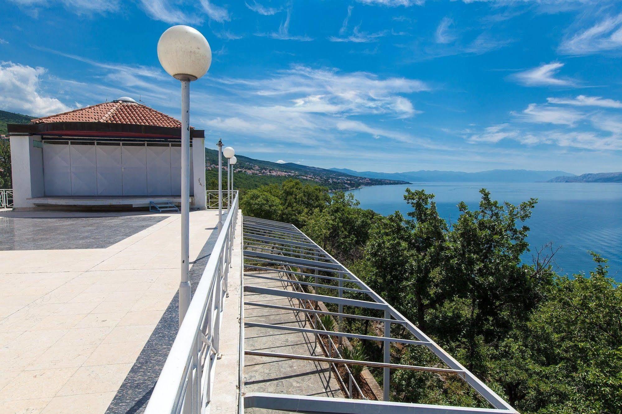 קריקווניצה Paviljoni & Bungalow Kacjak מראה חיצוני תמונה